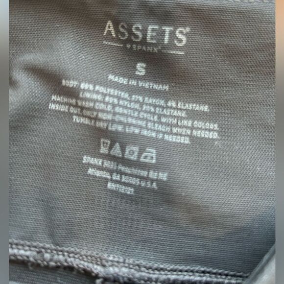 ASSETS by SPANX Women's Ponte Shaping Leggings - Picture 9 of 9